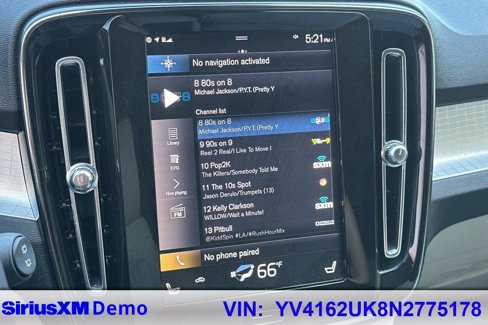 Certified 2022 Volvo XC40 T5 Momentum image 28