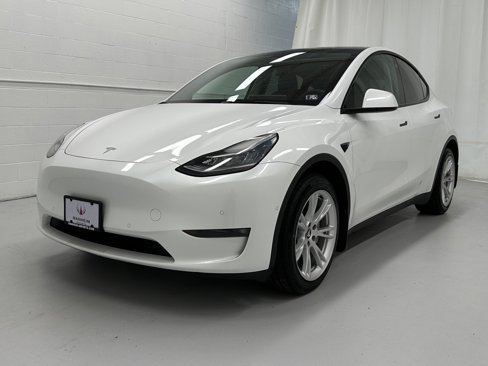 Used 2021 Tesla Model Y Long Range image 4