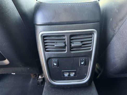 Used 2019 Chrysler 300 Limited image 20