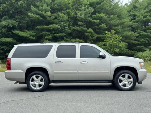 Used 2007 Chevrolet Suburban LTZ w/ LTZ Preferred Equipment Group image 5