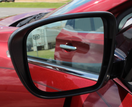 Used 2018 Nissan Murano SV w/ Premium Package image 5