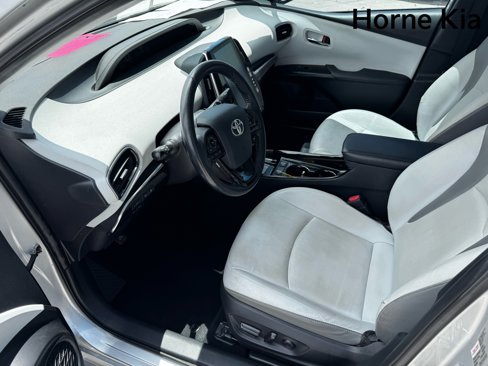 Used 2020 Toyota Prius Prime Limited image 9
