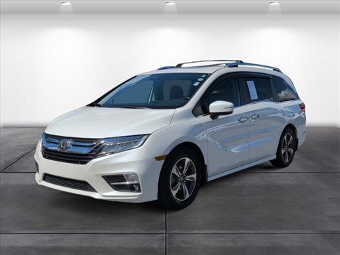 Certified 2018 Honda Odyssey Touring image 4