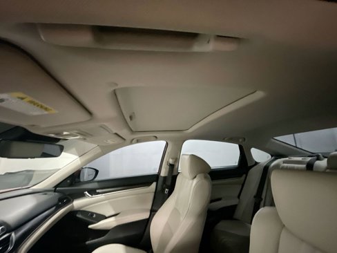Used 2022 Honda Accord EX-L image 18