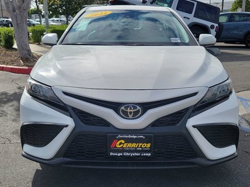 Used 2021 Toyota Camry SE image 24