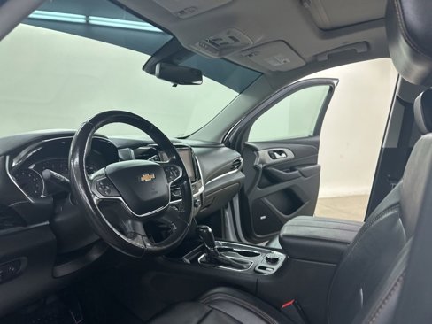 Used 2018 Chevrolet Traverse LT image 32