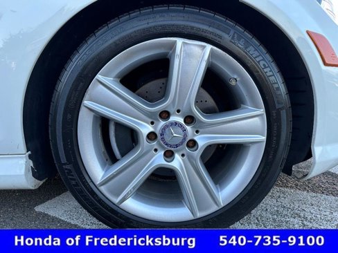 Used 2011 Mercedes-Benz C 300 Sport image 13