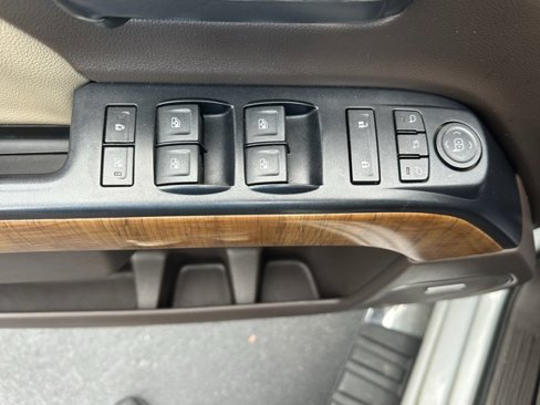 Used 2017 GMC Sierra 1500 SLT w/ SLT Premium Package image 17