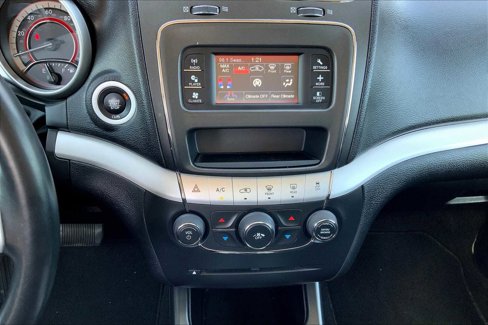 Used 2019 Dodge Journey SE w/ Connectivity Group image 6