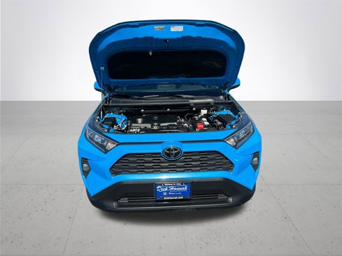 Used 2021 Toyota RAV4 XLE image 4