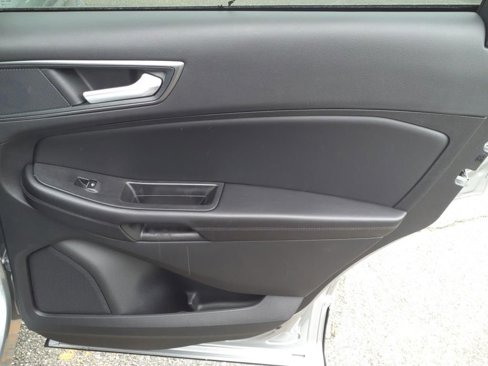Used 2024 Ford Edge SE image 20