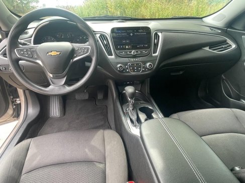 Used 2024 Chevrolet Malibu LT image 15