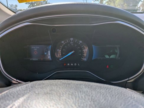 Used 2014 Ford Fusion SE image 17