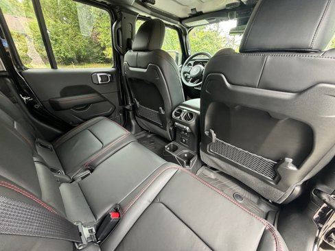 New 2025 Jeep Gladiator Rubicon image 19