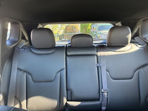 Used 2024 Jeep Compass Limited image 25