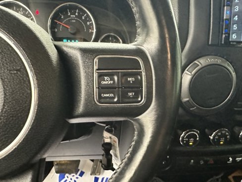Used 2013 Jeep Wrangler Unlimited Sport image 32