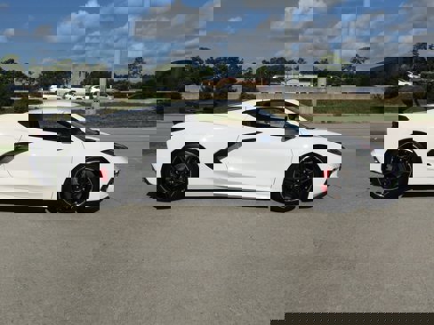 Used 2023 Chevrolet Corvette Stingray Preferred Cpe w/ Z51 Performance Package image 4