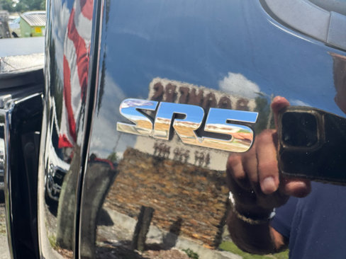 Used 2017 Toyota Tacoma SR5 image 18