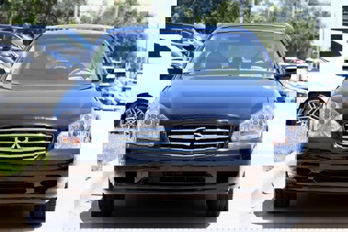 Used 2004 INFINITI Q45 Premium image 3