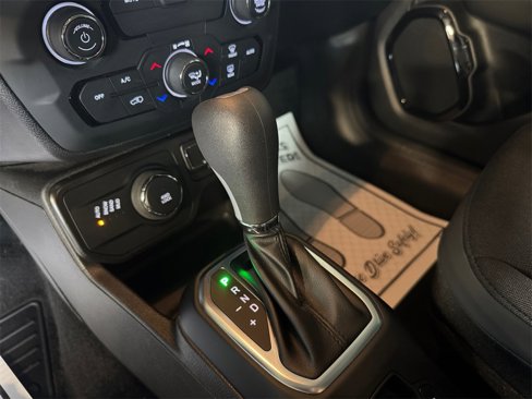 Used 2020 Jeep Renegade Altitude image 21