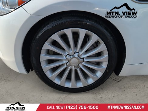 Used 2017 Kia K900 Luxury image 24
