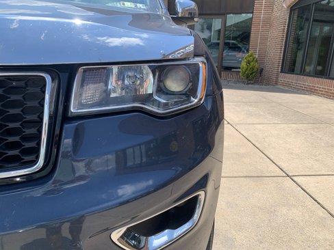 Used 2019 Jeep Grand Cherokee Limited image 10