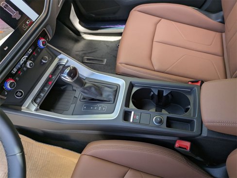 New 2025 Audi Q3 2.0T Premium image 16