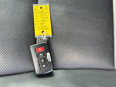 Used 2014 Toyota Avalon Limited image 37