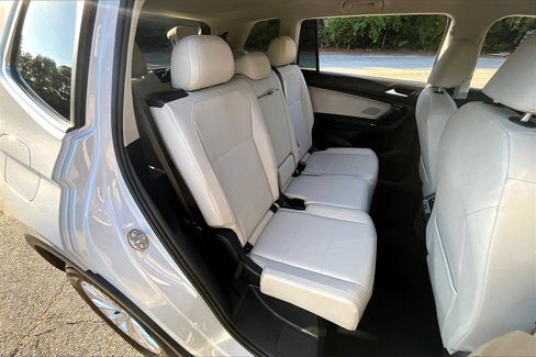Used 2018 Volkswagen Tiguan SE image 25