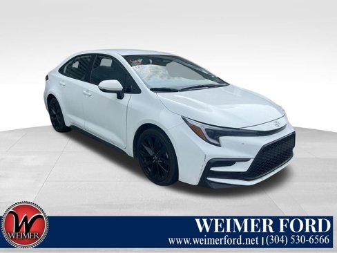 Used 2024 Toyota Corolla SE image 1