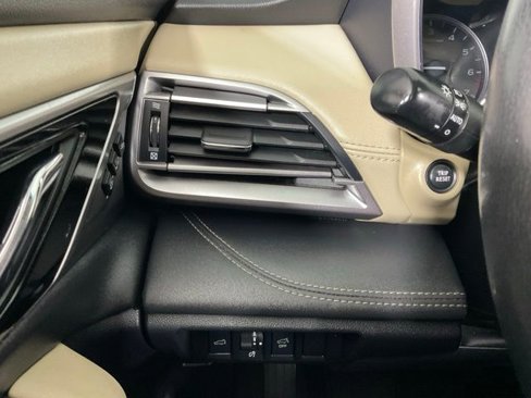 Used 2020 Subaru Outback Limited image 24