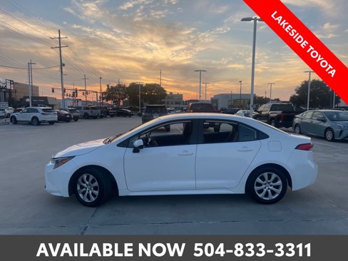 Used 2024 Toyota Corolla LE image 2