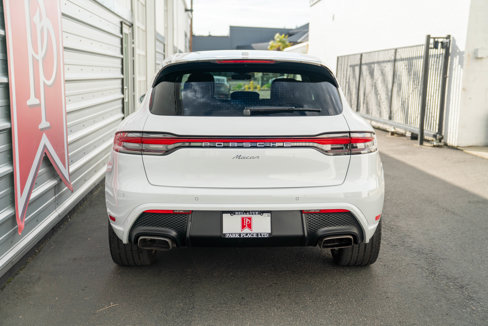 Used 2022 Porsche Macan image 48