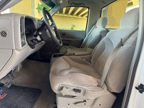 Used 2000 GMC Sierra 1500 SLE w/ Convenience Plus Group image 11
