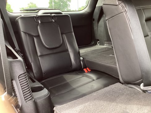 Used 2024 Ford Explorer XLT w/ Equipment Group 202A image 32