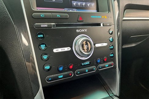 Used 2016 Ford Explorer Limited image 32