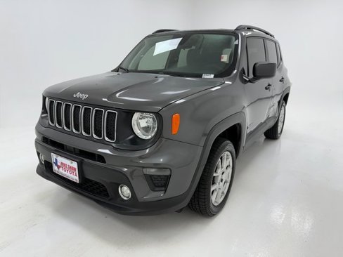 Used 2019 Jeep Renegade Latitude image 4