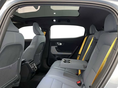 Used 2022 Polestar Polestar 2 w/ Performance Package image 19