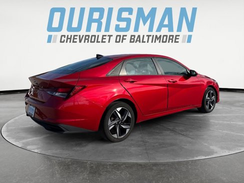 Used 2023 Hyundai Elantra SEL w/ Convenience Package image 6