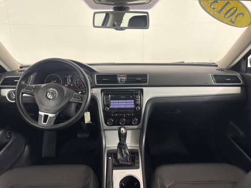 Used 2013 Volkswagen Passat 2.5 SE image 22