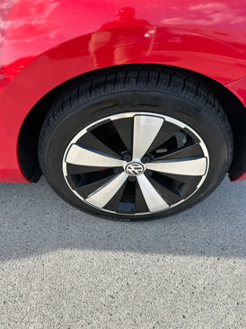 Used 2014 Volkswagen Beetle R-Line image 8