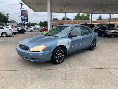 Used 2005 Ford Taurus SE image 5