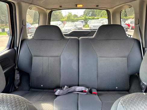 Used 2004 Nissan Xterra XE image 14