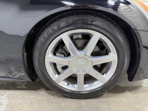 Used 2007 Cadillac XLR image 11