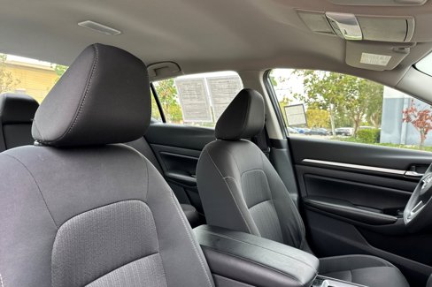 Used 2023 Nissan Altima 2.5 SV image 18