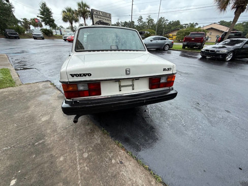 Used 1993 Volvo 240 Sedan image 6
