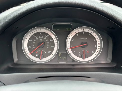 Used 2013 Volvo C70 T5 image 11