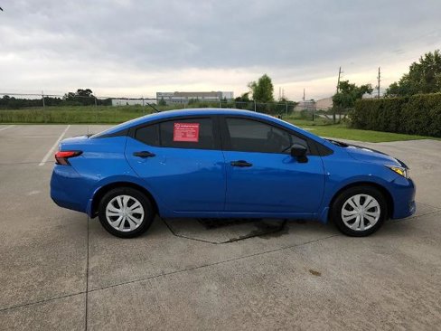 Certified 2024 Nissan Versa S w/ Trunk Package image 4