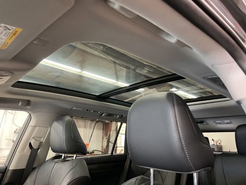 Used 2020 Toyota Highlander Platinum image 24