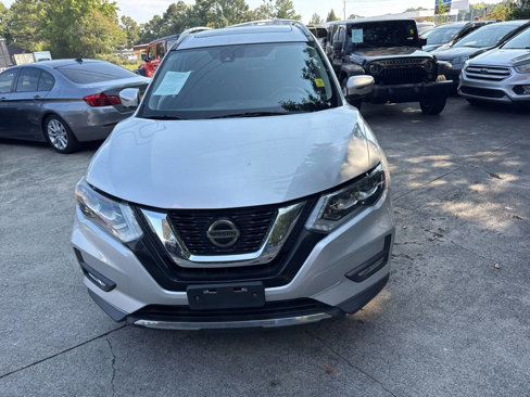 Used 2018 Nissan Rogue SL w/ Premium Package image 3